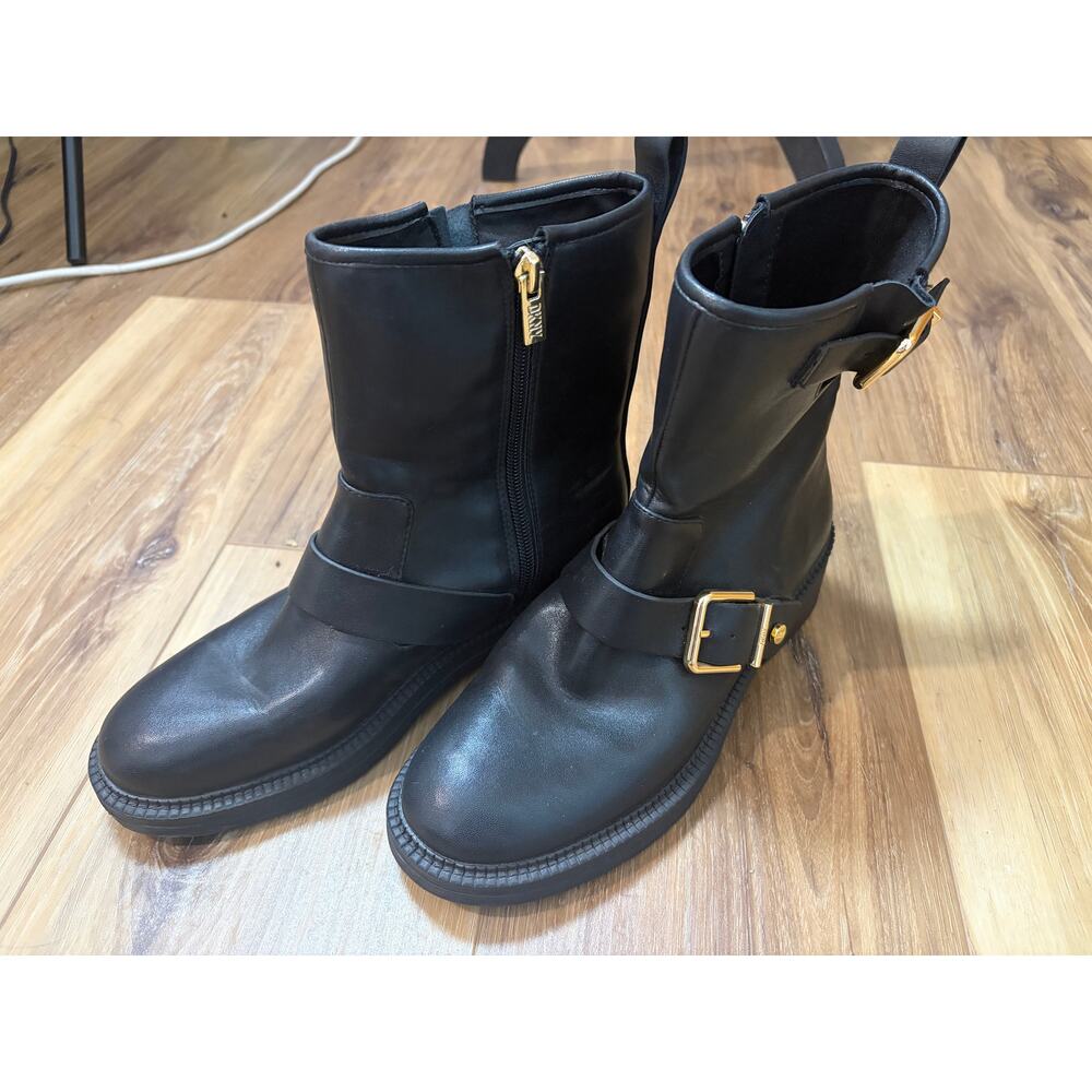 DKNY Isabetta Black Moto Ankle Boots Gold Buckle Zip Size 7M Combat Biker - Picture 3 of 7